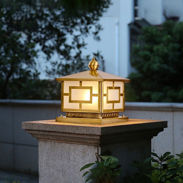 ĐÈN ĐẦU CỘT
